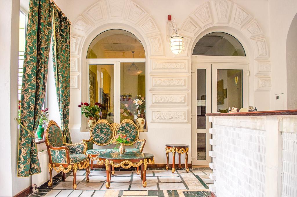 Guest House De Rishelye Odesa Exterior foto